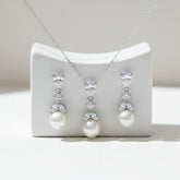 CUBIC ZIRCONIA COLLECTION - GRACEFUL PEARL NECKLACE SET - CZNK255 SILVER