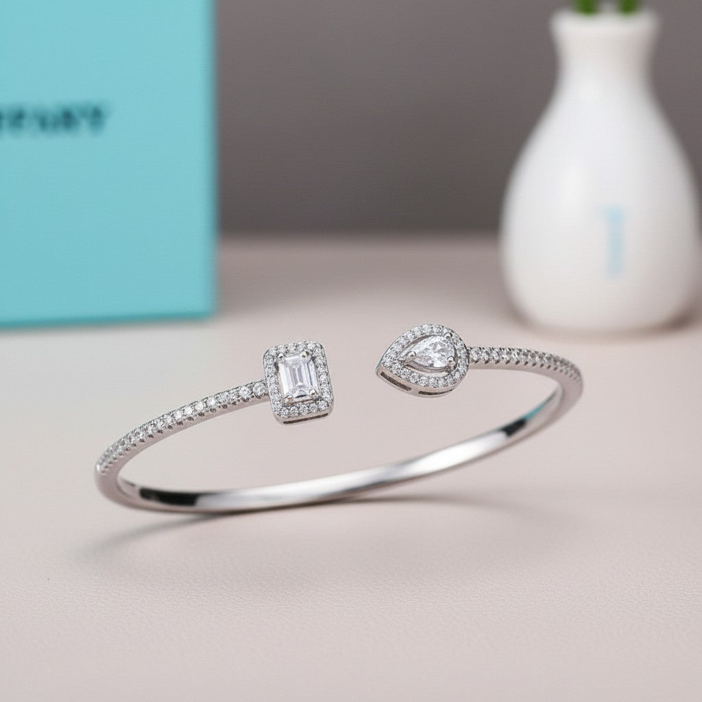 CUBIC ZIRCONIA COLLECTION - EXQUISITE BANGLE BRACELET -CZBR144 SILVER