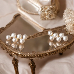 ATHENA COLLECTION - PRETTY PEARL DROP EARRINGS - CZER840 SILVER