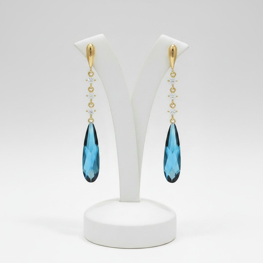 CUBIC ZIRCONIA COLLECTION - EXQUISITE TREASURE DROP EARRINGS - GOLD