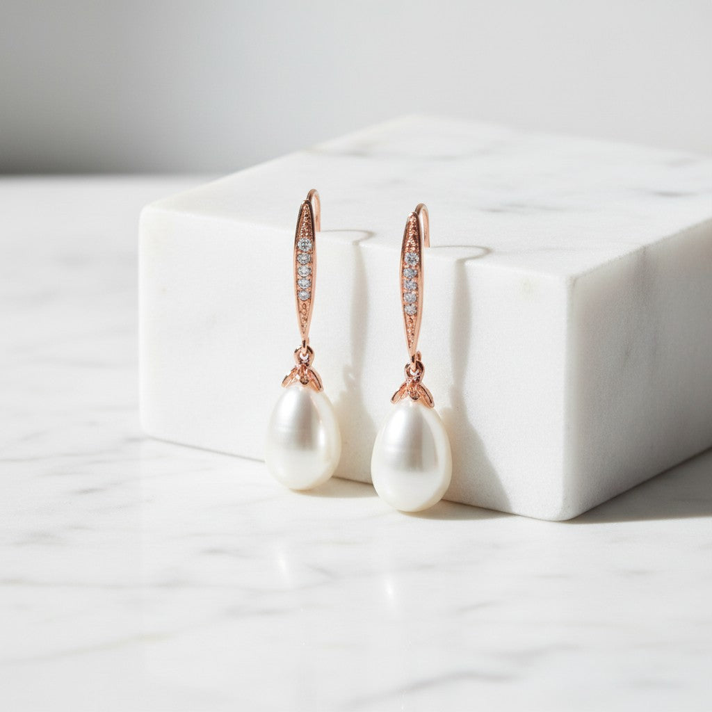CUBIC ZIRCONIA COLLECTION - CHIC PEARL DROP EARRINGS - CZER392 (ROSE GOLD)