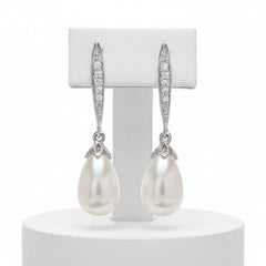 CUBIC ZIRCONIA COLLECTION - CHIC PEARL DROP EARRINGS - CZER392 (SILVER)