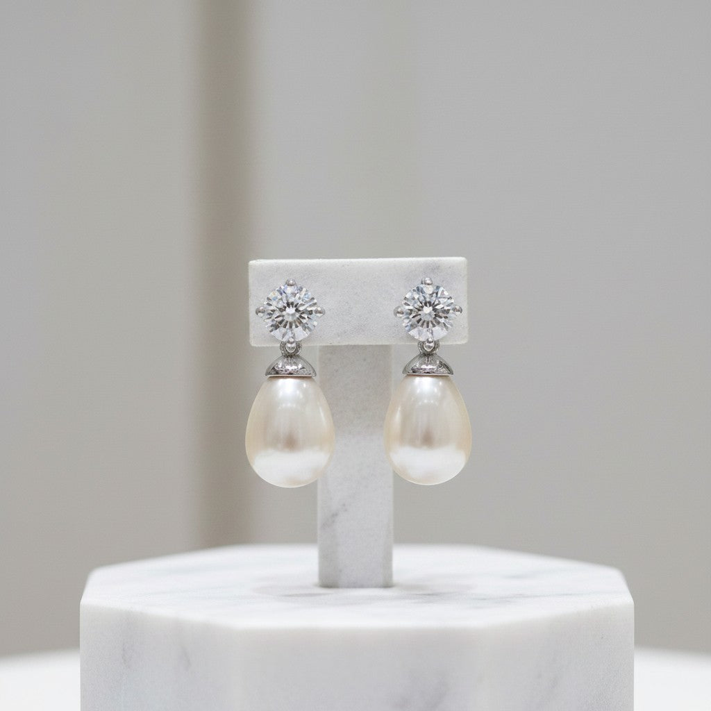 CUBIC ZIRCONIA COLLECTION - TIMELESS ELEGANCE EARRINGS - CZER429