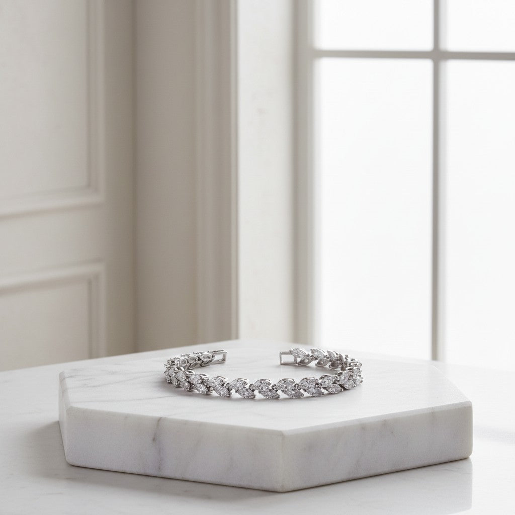 CUBIC ZIRCONIA COLLECTION - CHIC CRYSTAL BRACELET - CZBRA26 (SILVER)