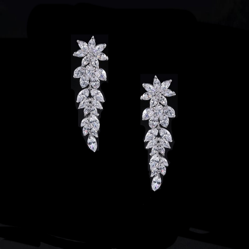 CUBIC ZIRCONIA COLLECTION - STARLET TREASURE EARRINGS - CZER432