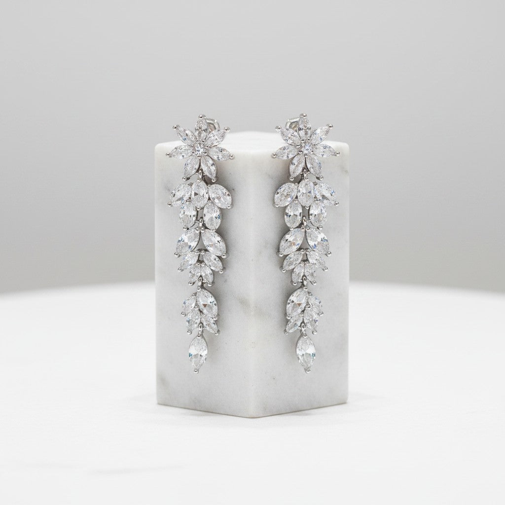 CUBIC ZIRCONIA COLLECTION - STARLET TREASURE EARRINGS - CZER432