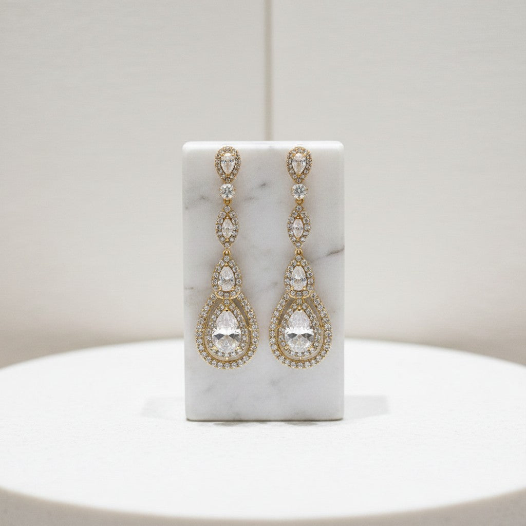 CUBIC ZIRCONIA COLLECTION - STARLET SPARKLE EARRINGS - CZER434 GOLD