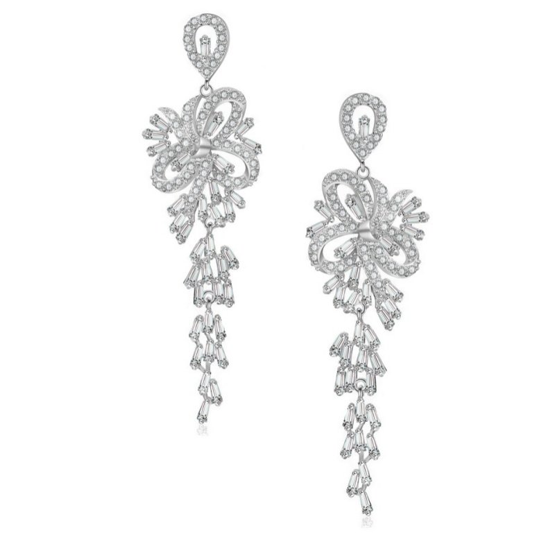 CUBIC ZIRCONIA COLLECTION - CRYSTAL TREASURE EARRINGS - SILVER (CZER440)