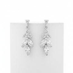 CUBIC ZIRCONIA COLLECTION - DAINTY SPARKLE DROP  EARRINGS - CZER441