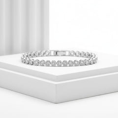 CUBIC ZIRCONIA COLLECTION - SHIMMERING CRYSTAL BRACELET - (CZBRA32) SILVER