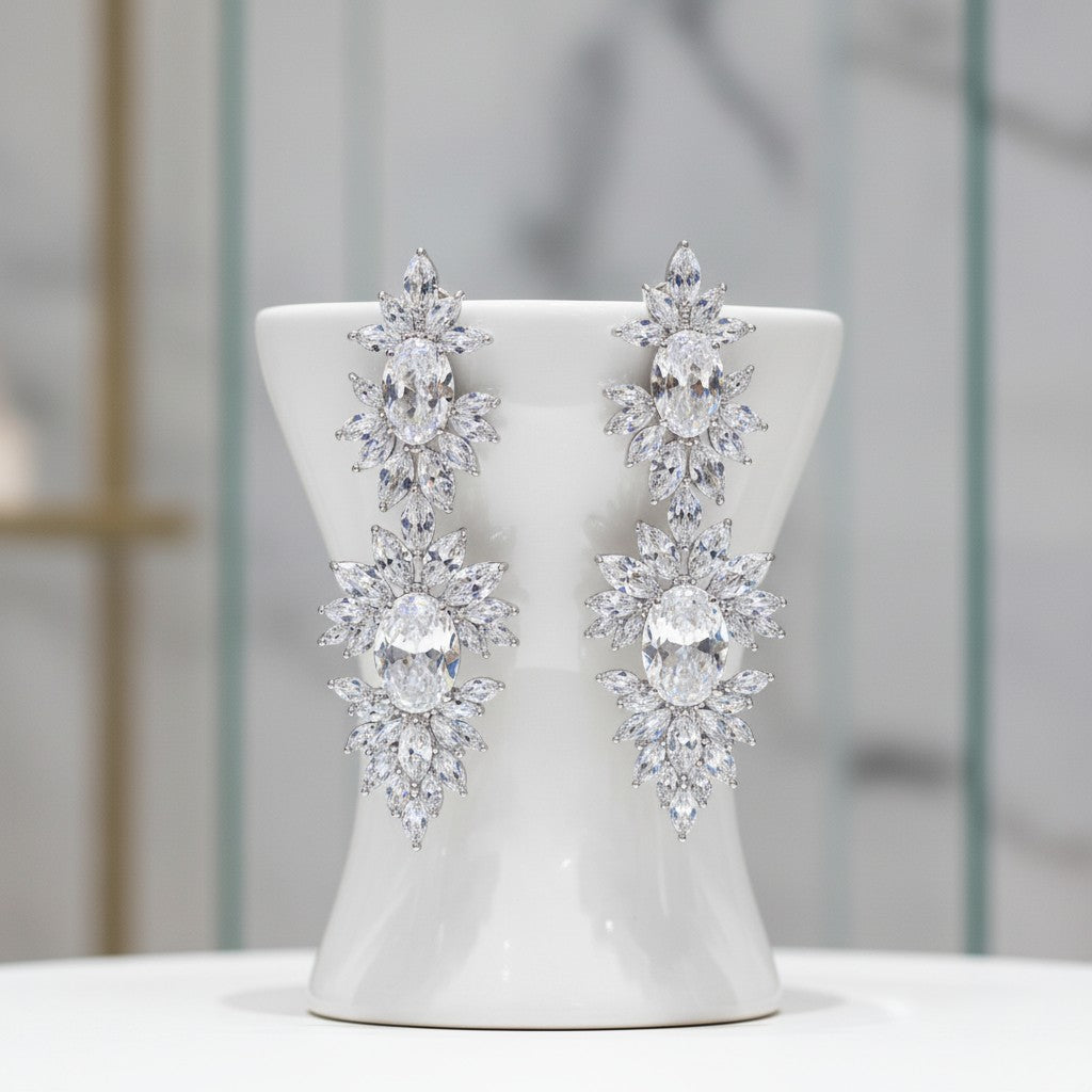 CUBIC ZIRCONIA COLLECTION - DAZZLING STARLET EARRINGS - CZER451