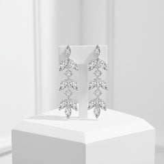 CUBIC ZIRCONIA COLLECTION - DAINTY DROP SPARKLE EARRINGS - CZER452 SILVER