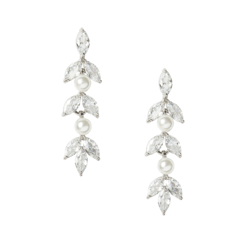 CUBIC ZIRCONIA COLLECTION - DAINTY PEARL SPARKLE EARRINGS - CZER453 SILVER