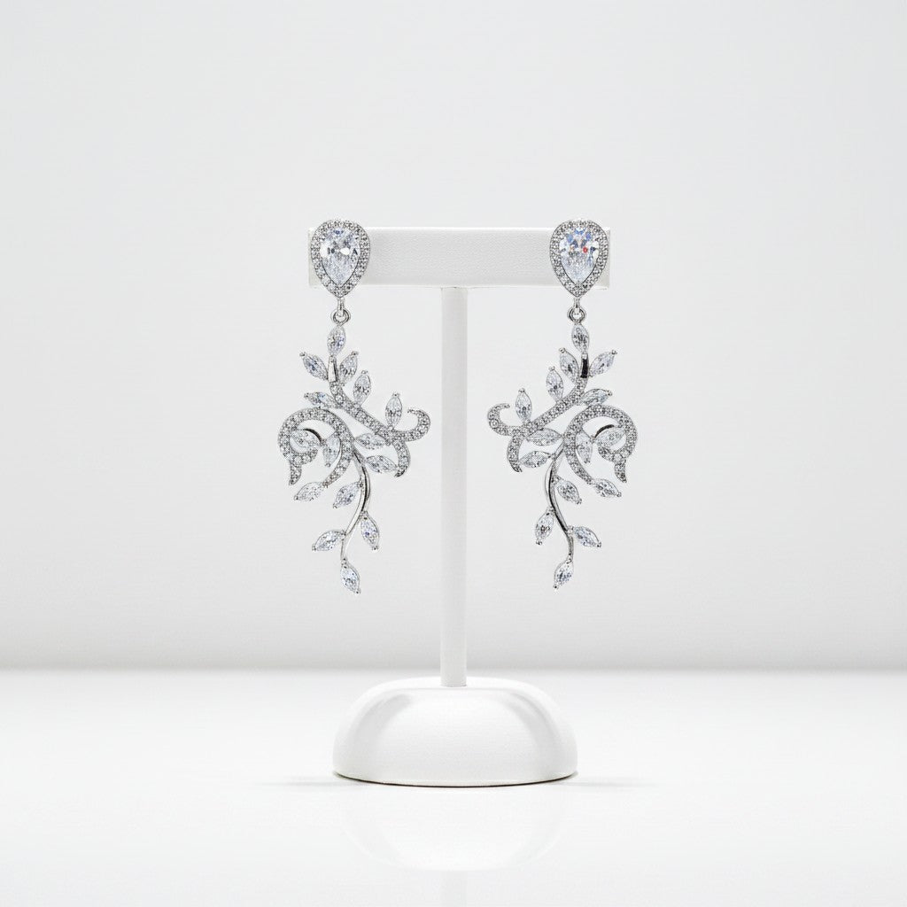 CUBIC ZIRCONIA COLLECTION - CRYSTAL SPLENDOUR EARRINGS - CZER465