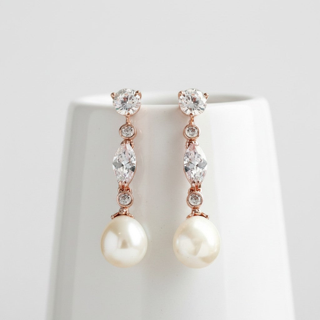 CUBIC ZIRCONIA COLLECTION - GLAM PEARL DROP EARRINGS - CZER363 ROSE GOLD