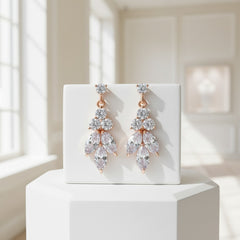 CUBIC ZIRCONIA COLLECTION - DAINTY SPARKLE DROP EARRINGS - CZER441 ROSE GOLD