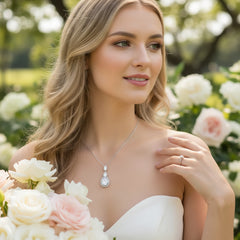 CUBIC ZIRCONIA COLLECTION - CRYSTAL TREASURE NECKLACE - CZNK82 - SILVER