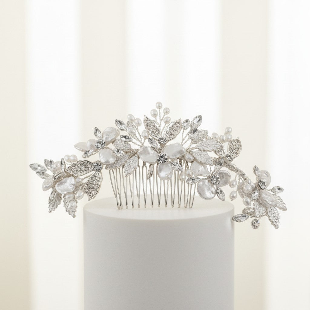 ATHENA COLLECTION - BEJEWELLED PEARL TREASURE COMB HC187 (SILVER)