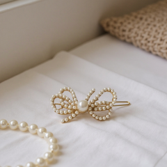 ATHENA COLLECTION - PEARL TREASURE BOW CLIP - GOLD (CLIP 751)