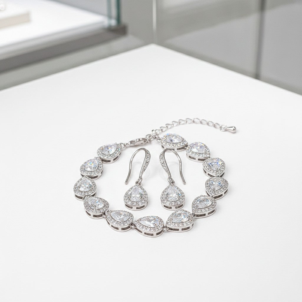 CUBIC ZIRCONIA COLLECTION - CRYSTAL TEARDROP BRACELET SET -BRA36 SILVER