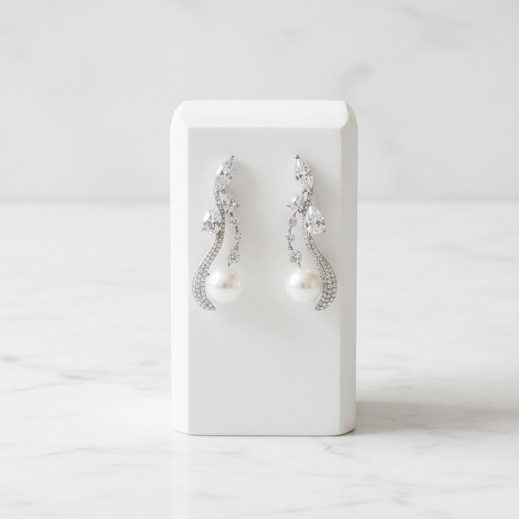 CUBIC ZIRCONIA COLLECTION - SPARKLE ELEGANCE EARRINGS - CZER854 SILVER