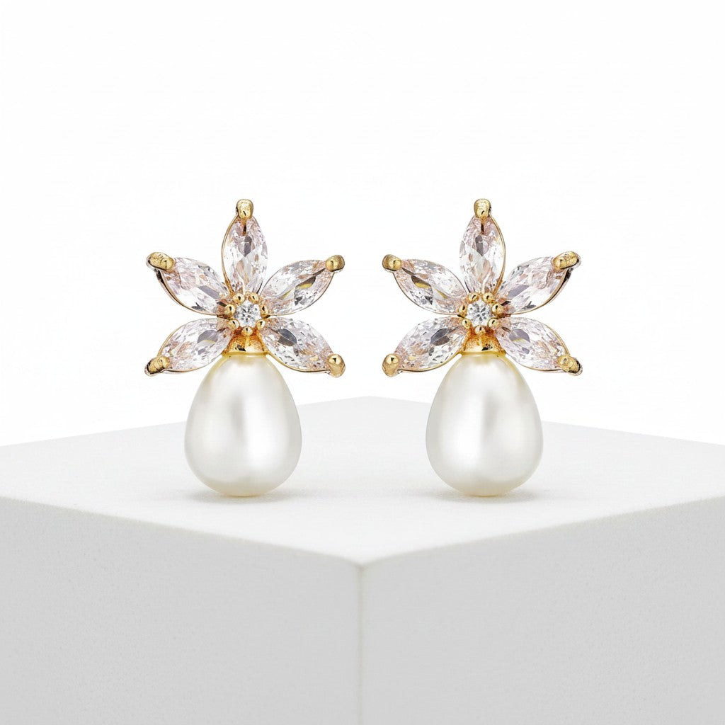 CUBIC ZIRCONIA COLLECTION - CHIC GEM EARRINGS - CZER855 GOLD