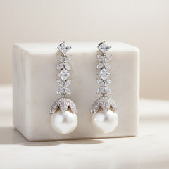 CUBIC ZIRCONIA COLLECTION - ENCHANTING PEARL EARRINGS -CZER857 SILVER