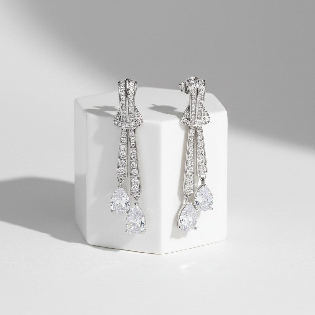 CUBIC ZIRCONIA COLLECTION - CHIC CRYSTAL DROP EARRINGS - CZER863 SILVER
