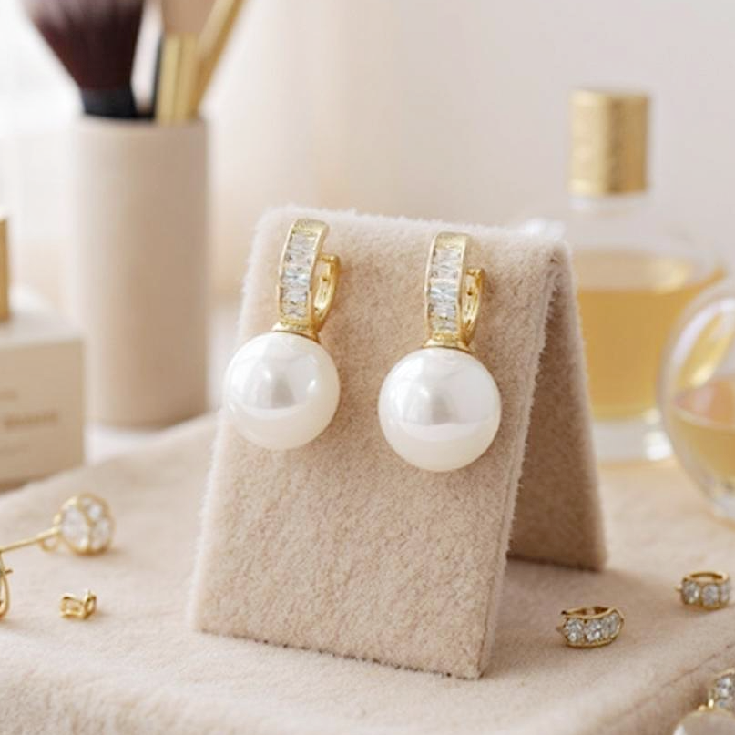 CUBIC ZIRCONIA COLLECTION - GLOSSY PEARL EARRINGS - PINK CZER871 IVORY