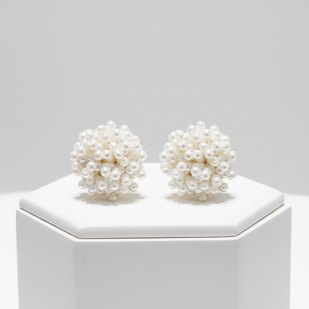 ATHENA COLLECTION - PEARL CLUSTER EARRINGS - CZER873 IVORY