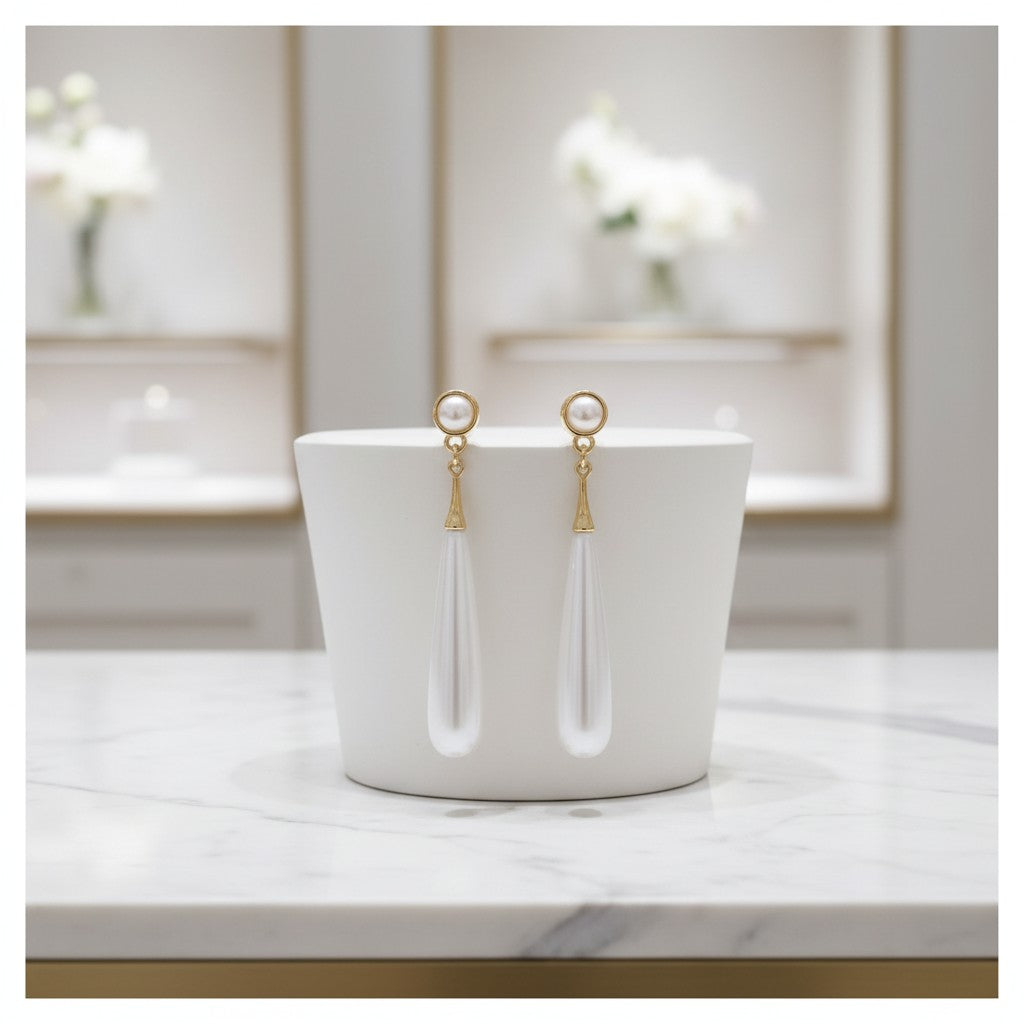 ATHENA COLLECTION - PEARL DROP EARRINGS - CZER879 GOLD