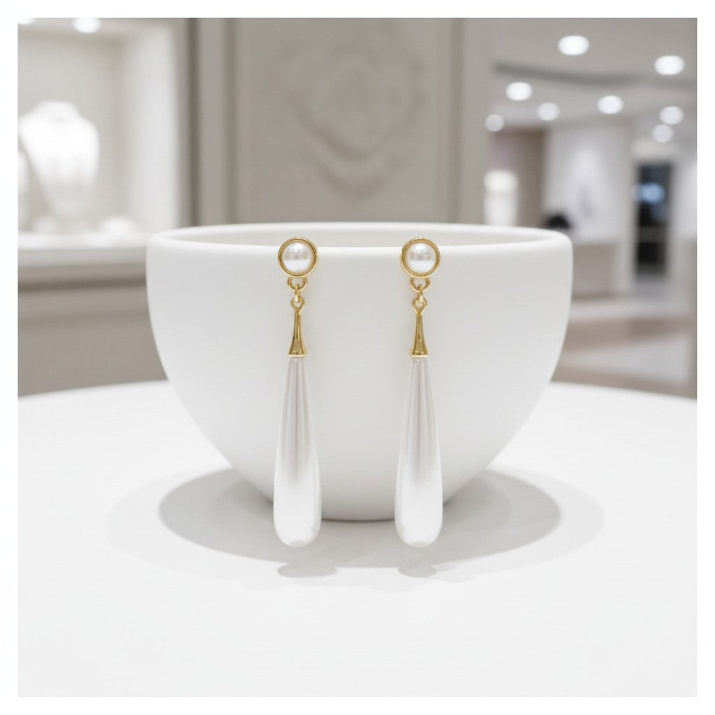 ATHENA COLLECTION - PEARL DROP EARRINGS - CZER879 GOLD