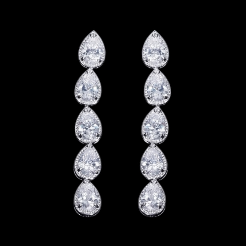 CUBIC ZIRCONIA COLLECTION - CRYSTAL DROP EARRINGS - CZER884 SILVER