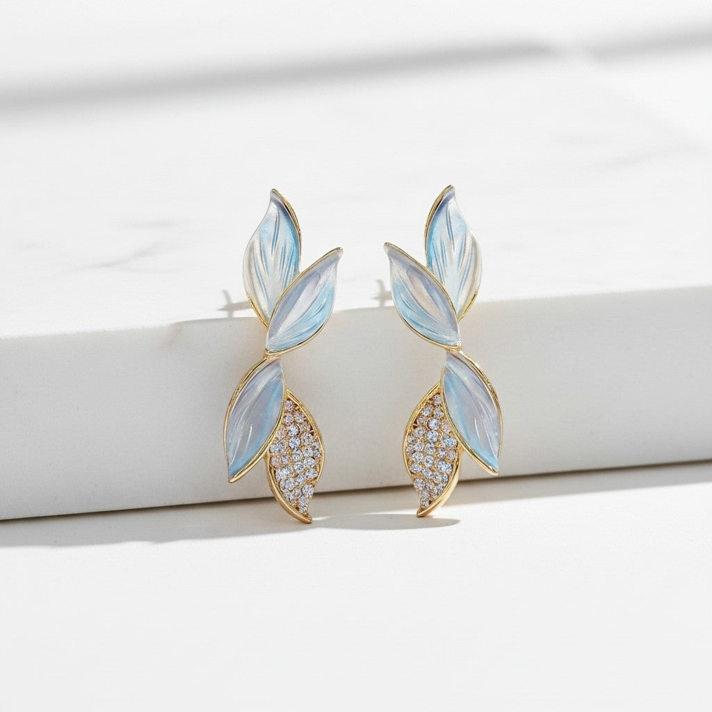 ATHENA COLLECTION - CHIC DROP EARRINGS -BLUE -CZER895