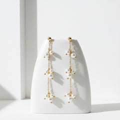 ATHENA COLLECTION - DAINTY PEARL EARRINGS - CZER897 GOLD