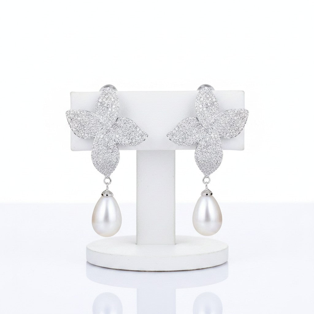 CUBIC ZIRCONIA COLLECTION - CRYSTAL ALLURE CLIP ON EARRINGS - CZER901 SILVER