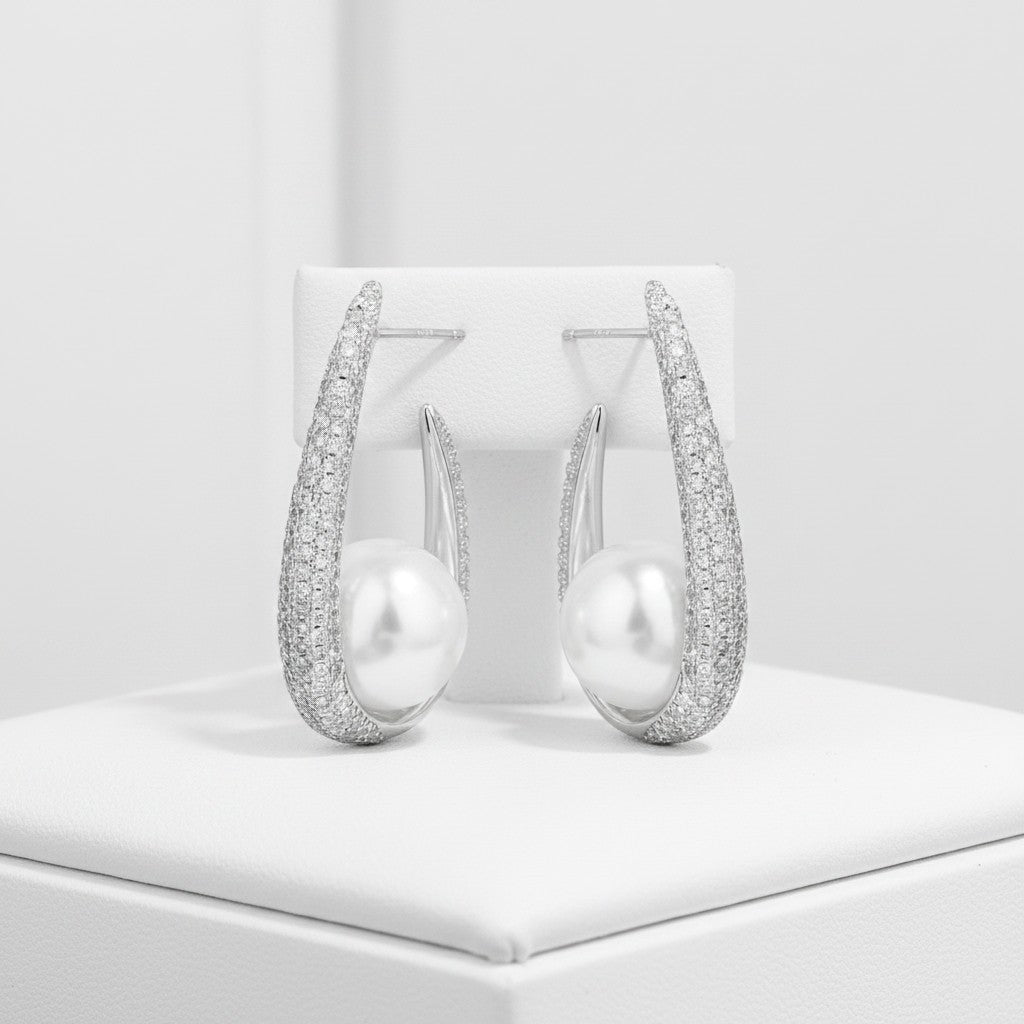 CUBIC ZIRCONA COLLECTION - CHIC PAVED PEARL EARRINGS - CZER904 SILVER