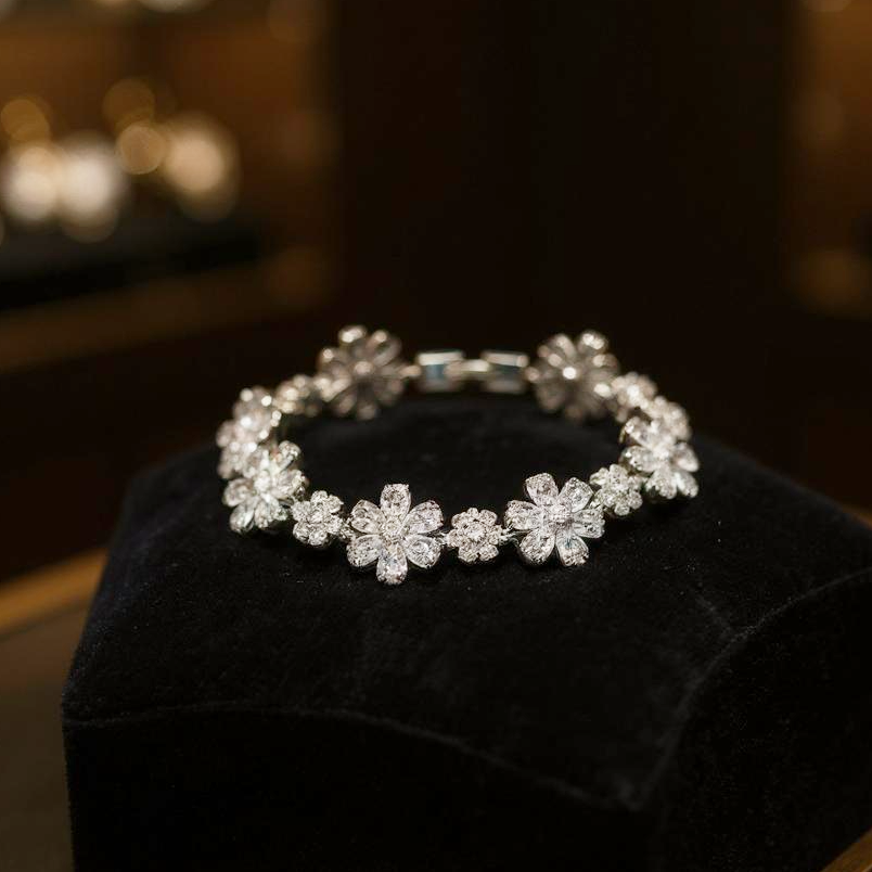CUBIC ZIRCONIA COLLECTION - GLITZY GLAM FLOWER BRACELET - SILVER (BR176)