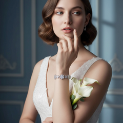 CUBIC ZIRCONIA COLLECTION - GLITZY GLAM FLOWER BRACELET - SILVER (BR176)