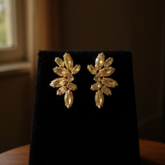 ATHENA COLLECTION - CRYSTAL ELEGANCE EARRINGS - CZER910 CHAMPAGNE