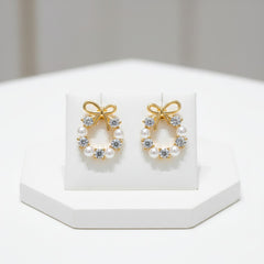 ATHENA COLLECTION - CHIC PEARL BOW EARRINGS - CZER915 GOLD
