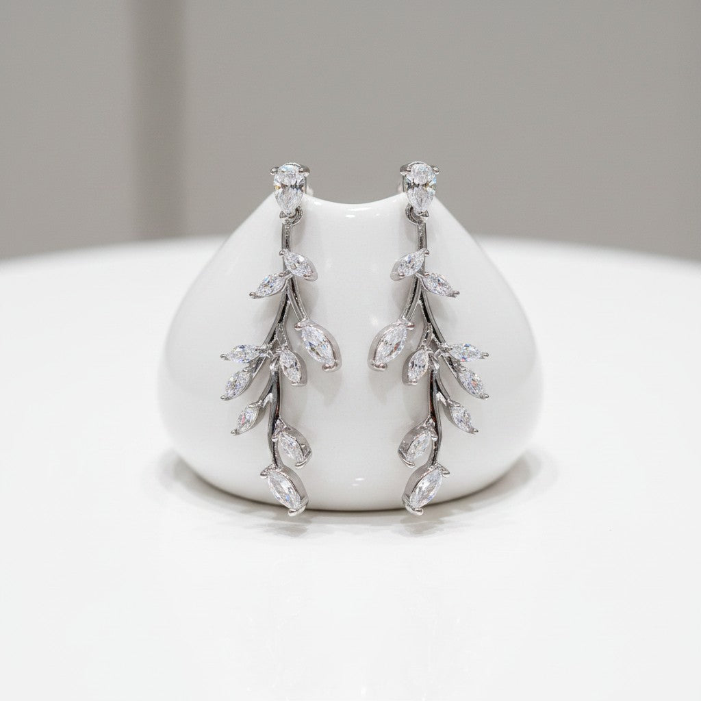 CUBIC ZIRCONIA COLLECTION - DAINTY VINE EARRINGS - CZER926 SILVER