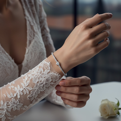 CUBIC ZIRCONIA COLLECTION - EXQUISITE HEART BRACELET - STERLING SILVER