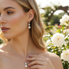 CUBIC ZIRCONIA COLLECTION - BEJEWELLED PEARL NECK SET -CZNK287 SILVER