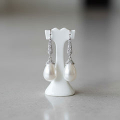 Cubic Zirconia Collection - Pretty Pearl Earrings - CZER364