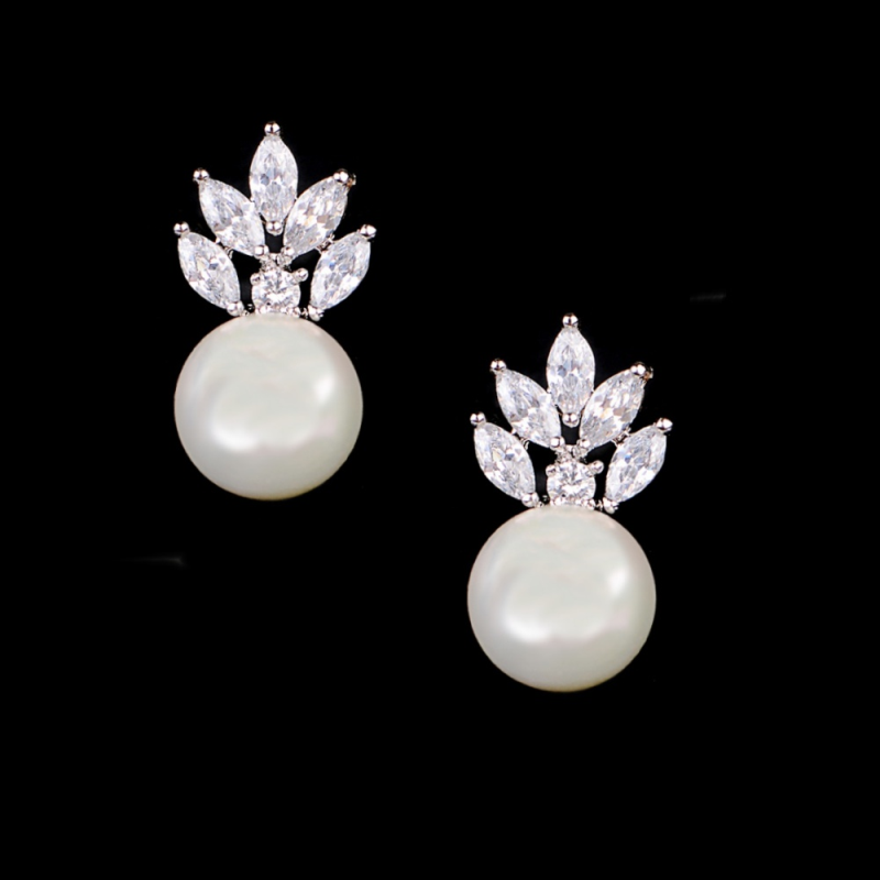Cubic Zirconia Collection - Pearl Sparkle Earrings - CZER367