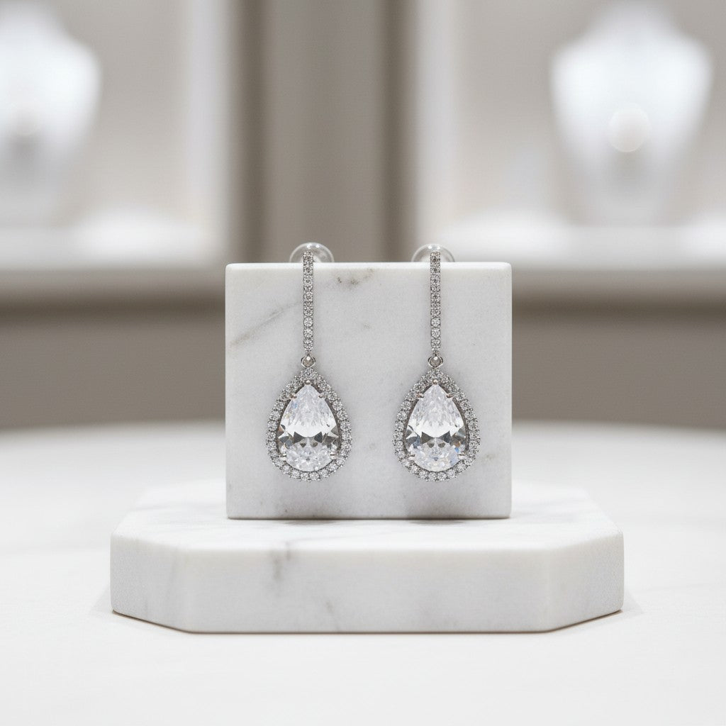 CUBIC ZIRCONIA COLLECTION - CHIC BEJEWELLED EARRINGS - CZER372