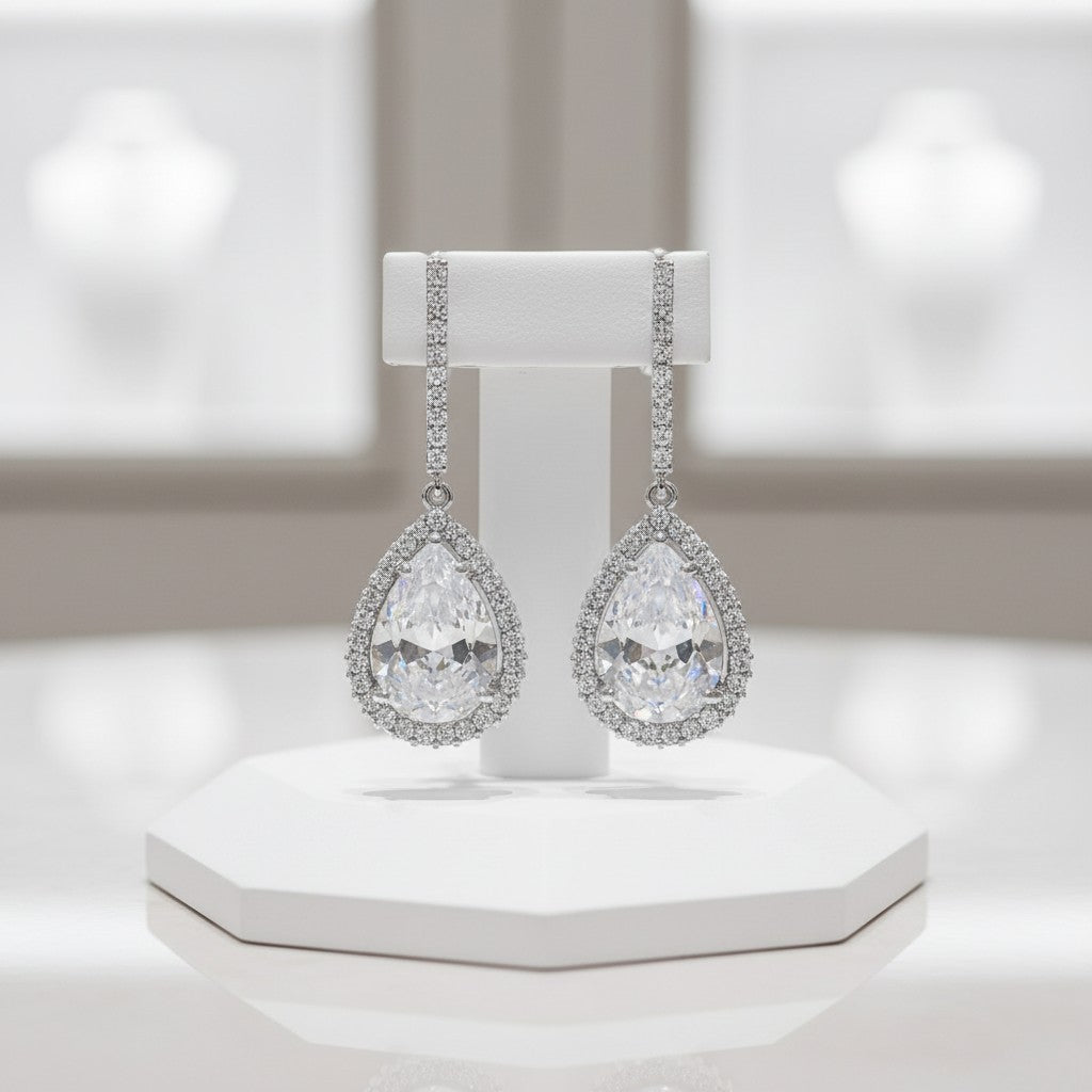 CUBIC ZIRCONIA COLLECTION - CHIC BEJEWELLED EARRINGS - CZER372