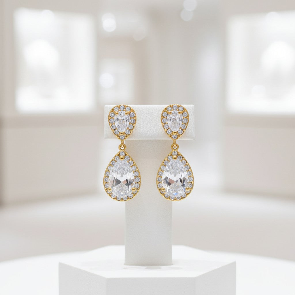 CUBIC ZIRCONIA COLLECTION - CHIC CRYSTAL EARRINGS -GOLD  CZER369