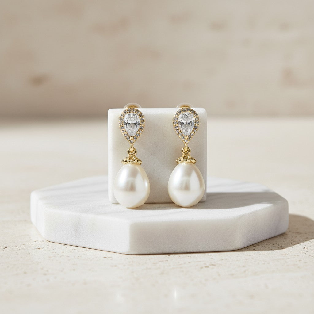 CUBIC ZIRCONIA COLLECTION - PRECIOUS SHIMMER EARRINGS - GOLD  ER325